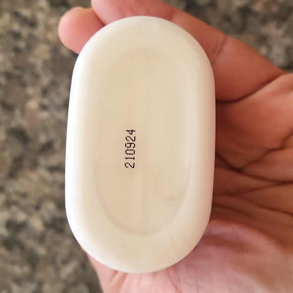 Essential elements BATHE fresh neroli body lotion New 9.6 fl oz pump - Picture 6 of 7